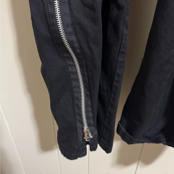 Tripp NYC Black suspender Cargo Pants with Silver Zippers hardware plus 22 2x - Picture 2 of 10